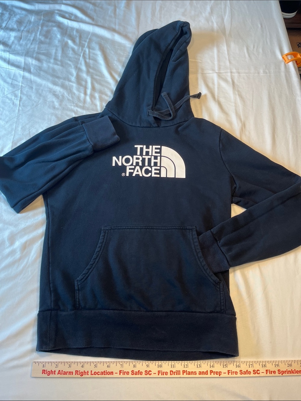 The North Face Women’s Black Pullover Hoodie Logo Sweatshirt Size Small